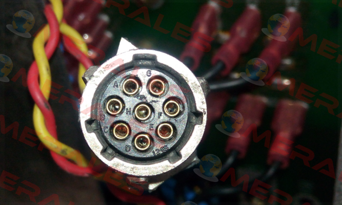 Sockets for connecting the head of 8 pins  Burndy
