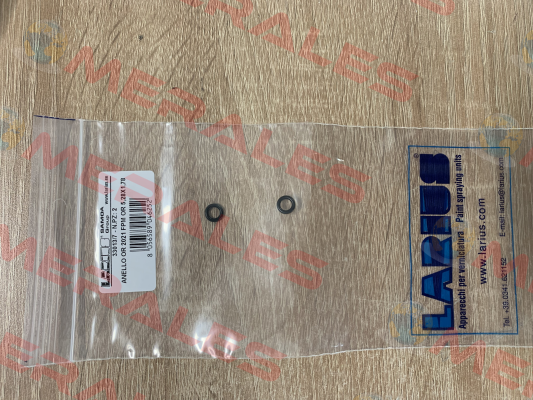 33013/7 Larius