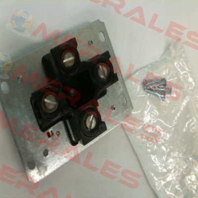 8450 Leviton